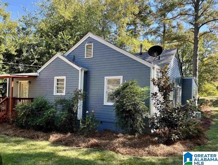 1st image of 2112 Lester Ln