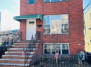 1920 24th Rd #2, Astoria, NY 11102