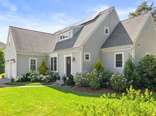48 Meadowbrook Rd, Mashpee, MA 02649
