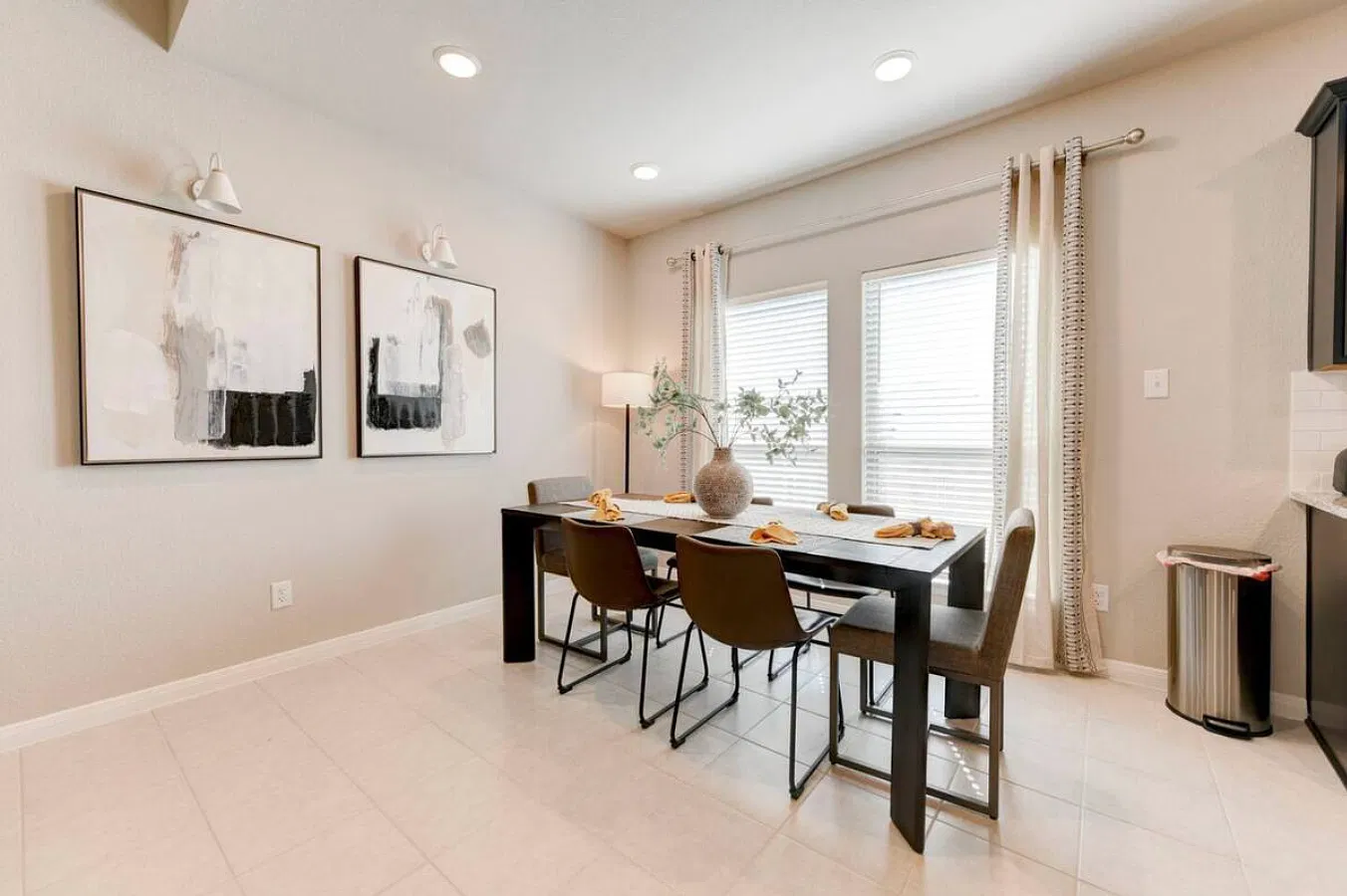4 bed, 1647 sqft, $3,500 — Photo 4