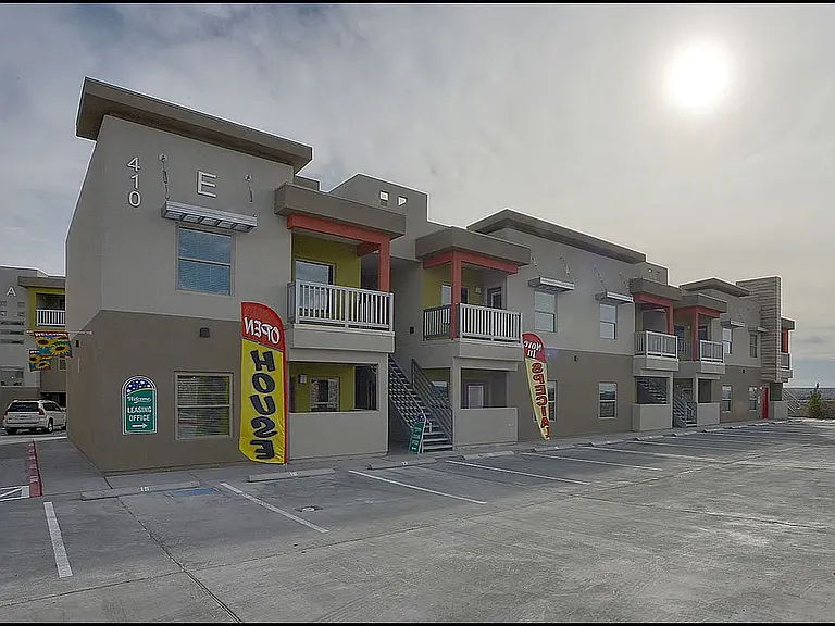 Moderno Village Apartments and Town Homes — Photo 47