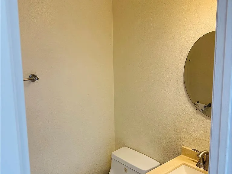 3701 Summer Ln — Photo 8