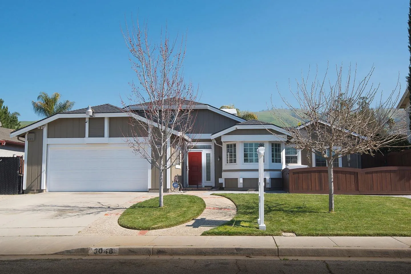 3048 Balardo Way photo 1