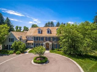 24 Riding Club Rd #R, Wilton, CT 06897
