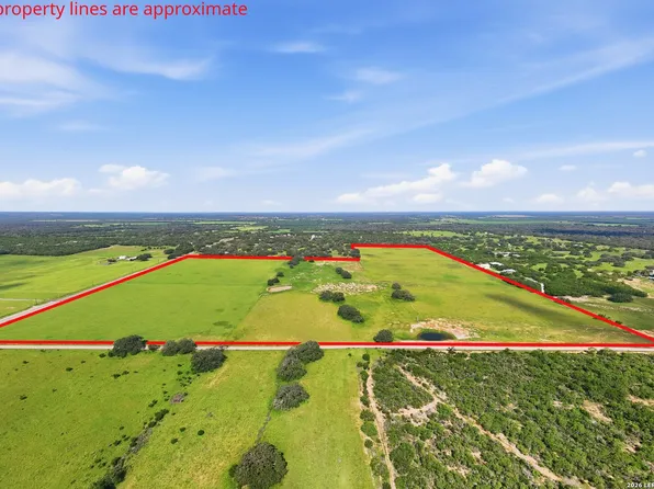 TBD W FM 2200, Devine, TX 78016