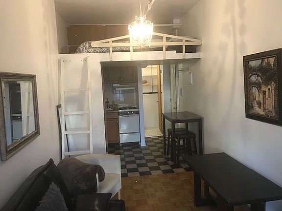 3rd image of 315 W 77th St APT 5C