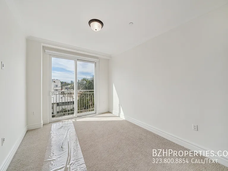 1050 S Holt Ave #404A — Photo 11