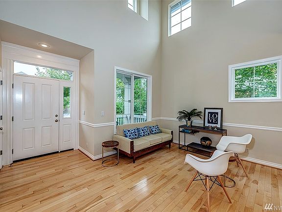 Great room with high ceilings.