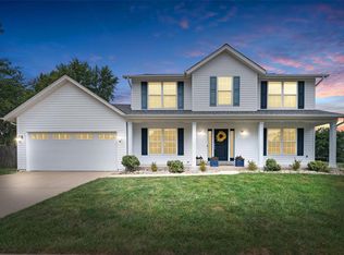 745 Winterfield Dr, Saint Peters, MO 63304