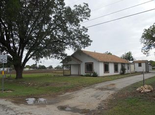 2007 N Broadway St, Ballinger, TX 76821