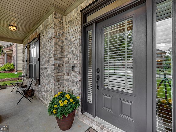 5th image of 343 Baymist Dr