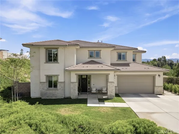 1238 Matterhorn Dr, Riverside, CA 92506
