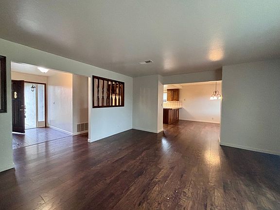 4th image of 1890 Cerra Vista Dr