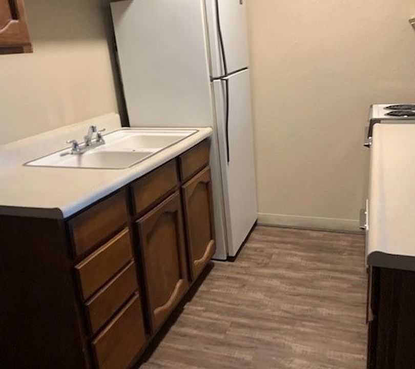 1st image of 1800 Prater Way APT C13
