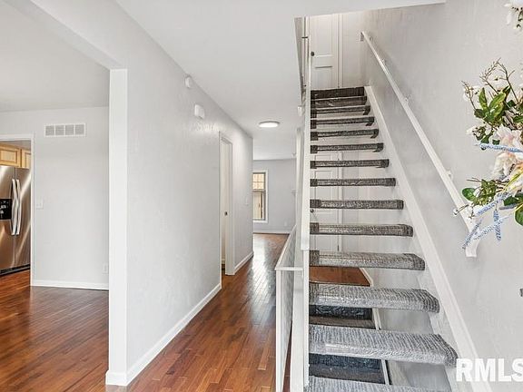 3rd image of 3727 31st Ave