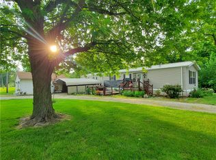 202 W Benton St, Tower Hill, IL 62571