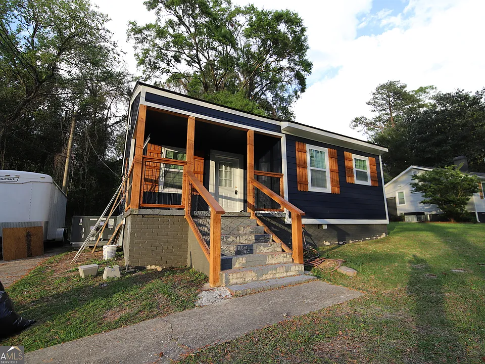112 Saynor Cir