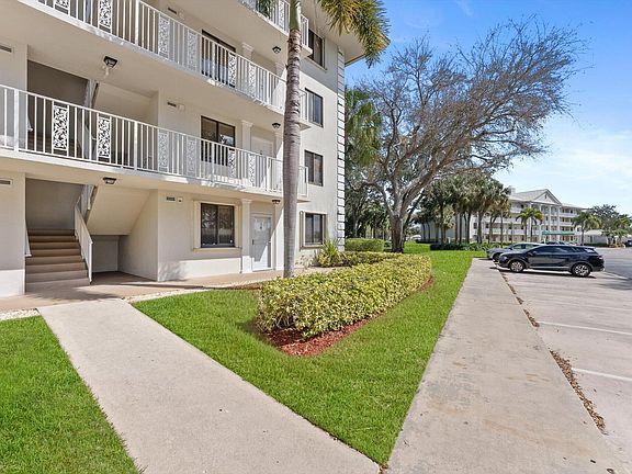 5th image of 6217 Balboa Circle