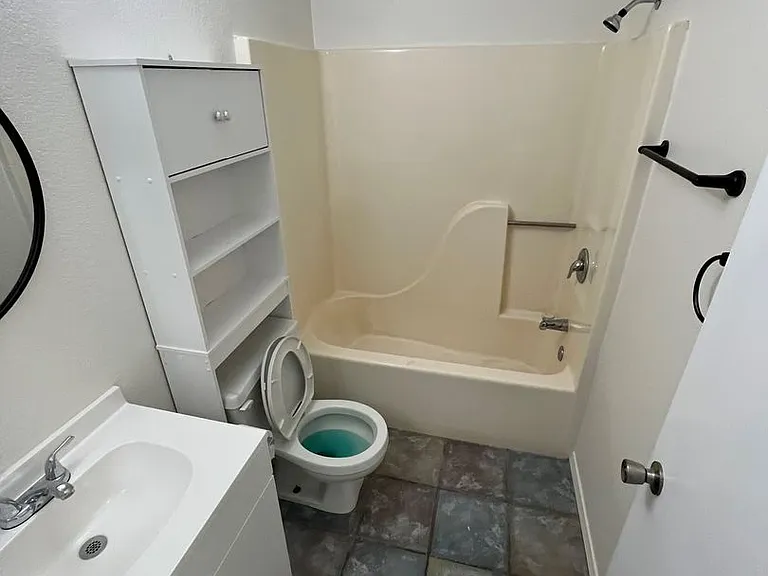 1621 Ash Ave — Photo 21