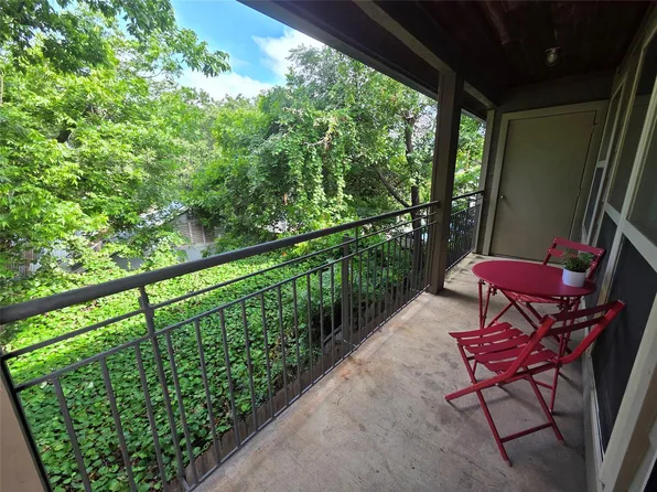 1115 W 10th St APT 205, Austin, TX 78703