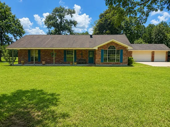 7565 Silver Star Rd, Sour Lake, TX 77659