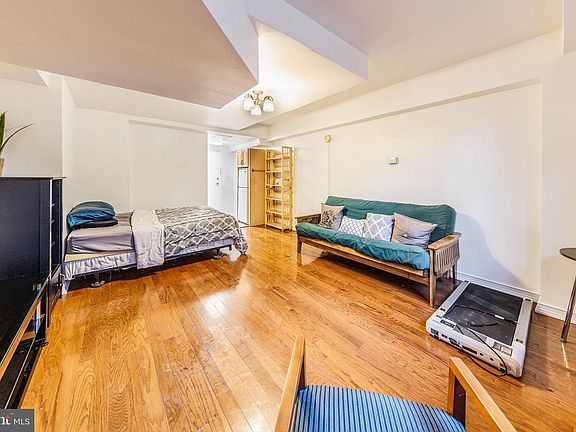 4th image of 3315 Wisconsin Ave NW APT 1