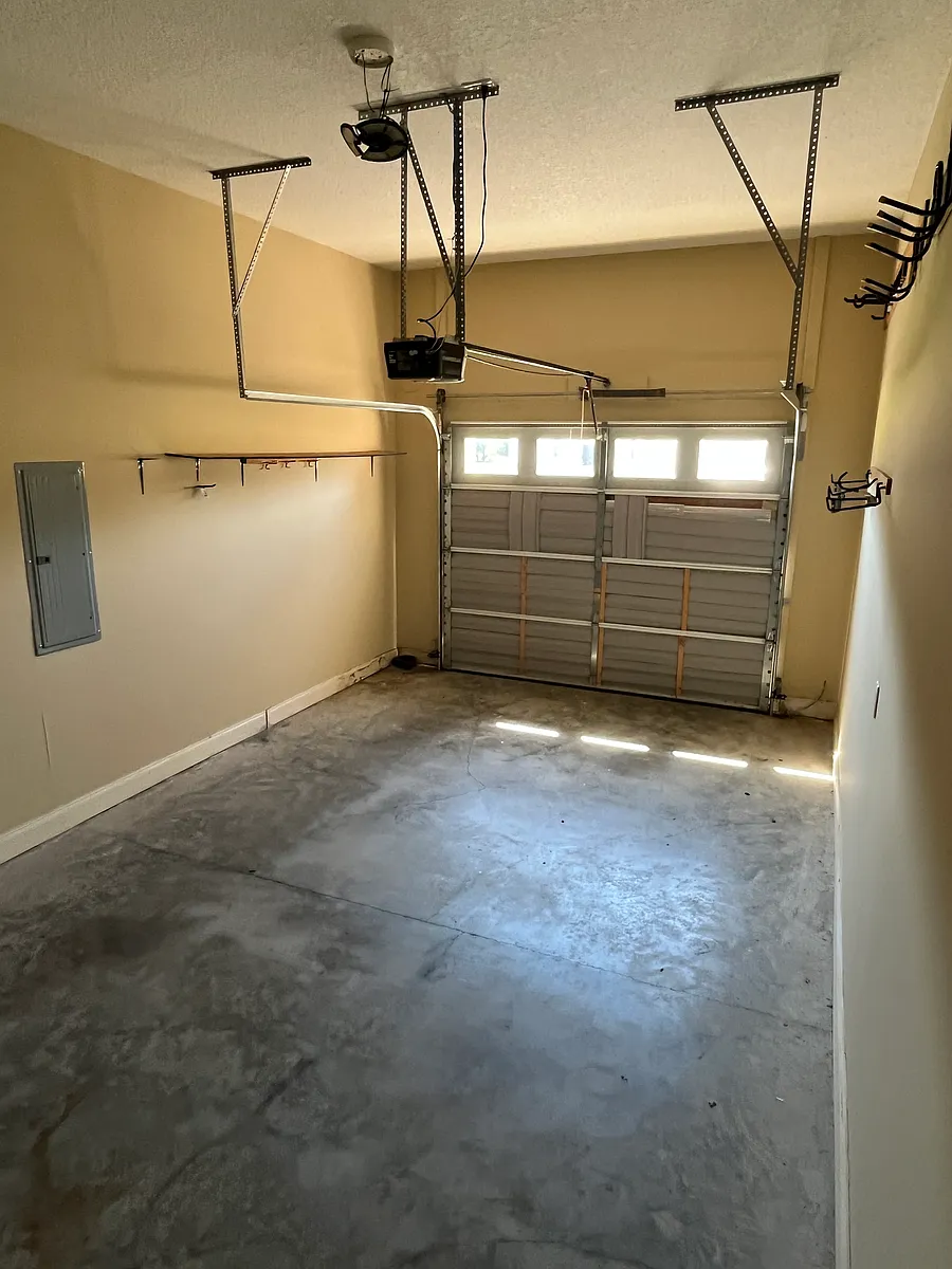 Building Photo - 119 Bull Bay Dr
