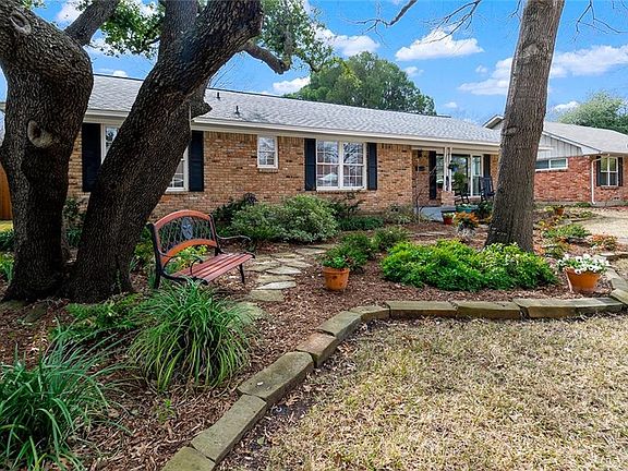 2nd image of 603 Parkview Ln