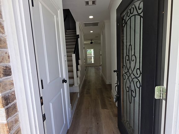 4th image of 105 N Creek Dr #Ab
