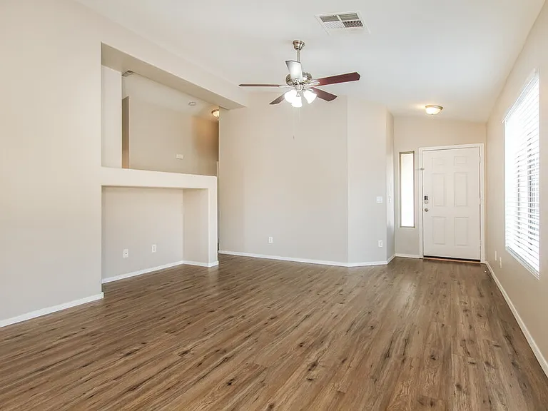 14841 W Redfield Rd — Photo 4