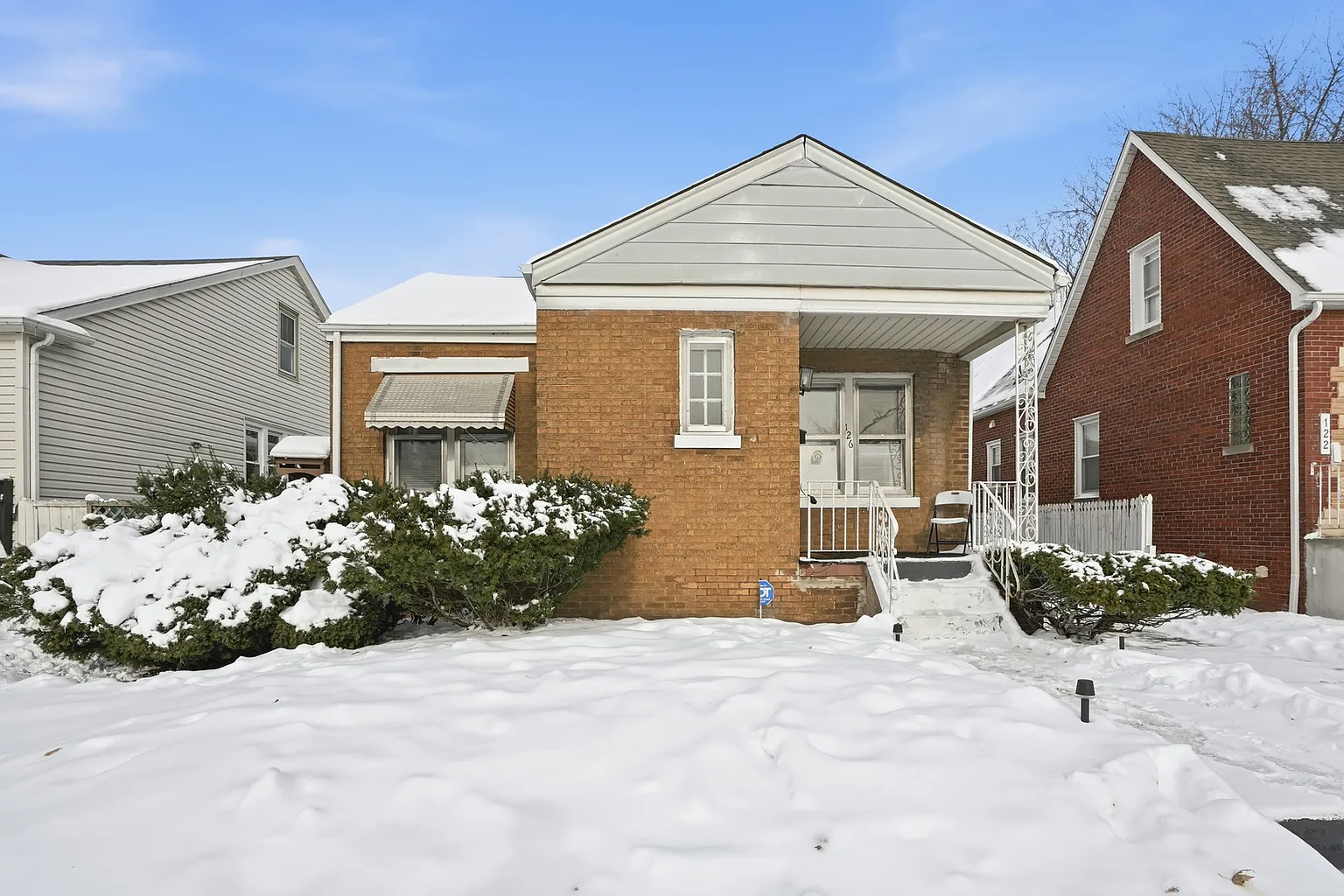 126 Warren St photo 1