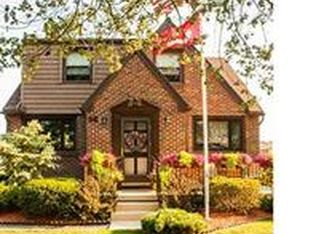 81 Homesgarth Ave, Cheektowaga, NY 14225