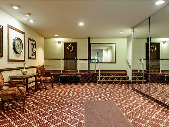 3rd image of 32 Pearsall Ave APT 1J