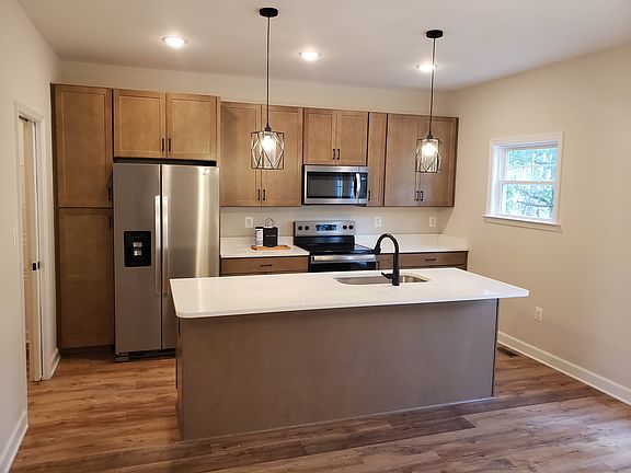 Luxurious Kitchen / Entertaining Ready