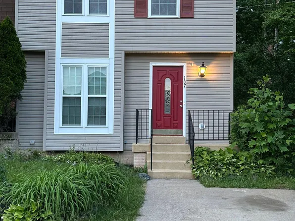 107 Staunton Ct, Stafford, VA 22554