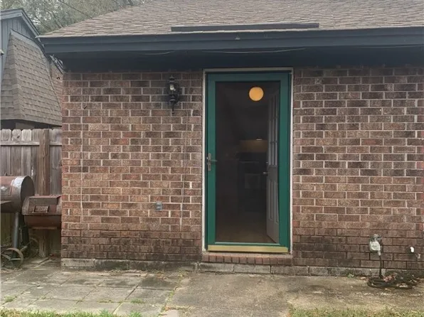 432 Edgewater Rd, Savannah, GA 31406