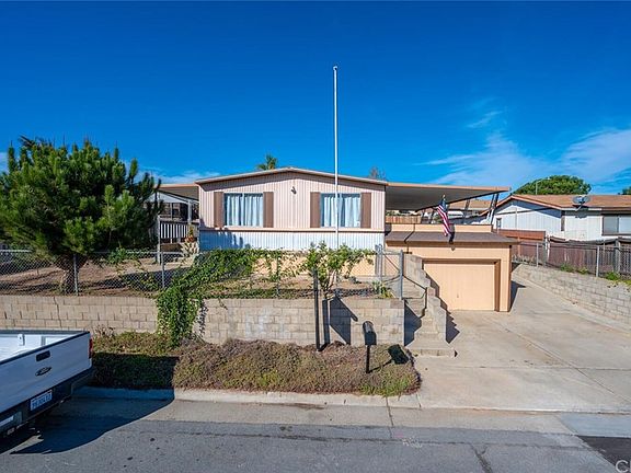 3rd image of 716 Beverly Dr