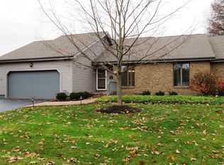 102 Golf Dr, Cortland, OH 44410