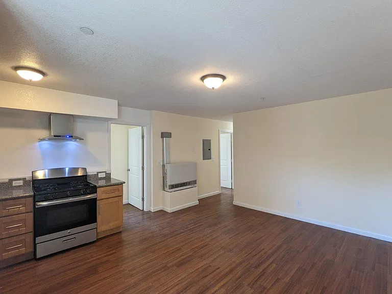 2414 Dana Street — Photo 6