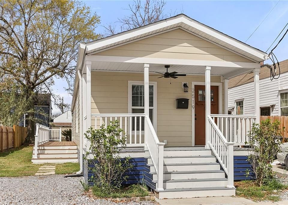 1st image of 2519 Freret St