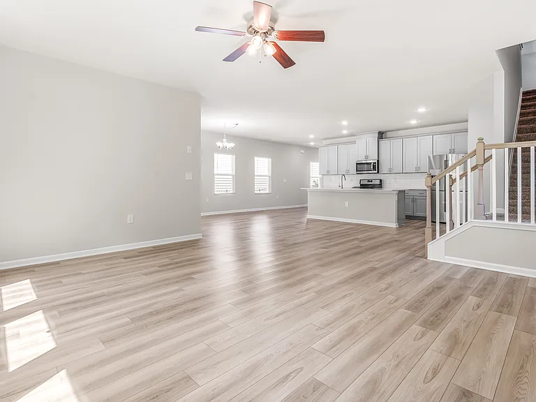 4008 Passenger Pl — Photo 14