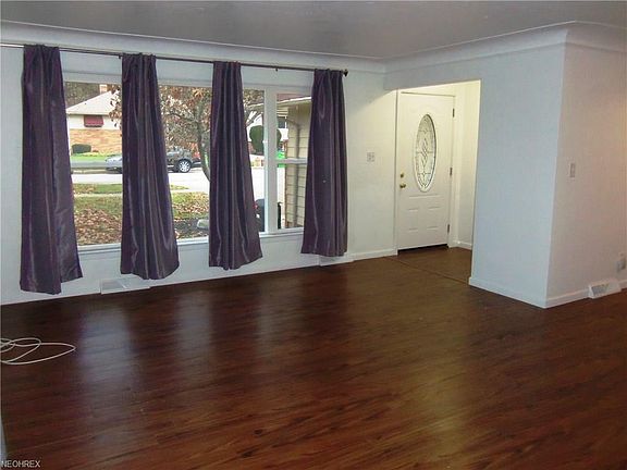 4th image of 5150 E 128th St
