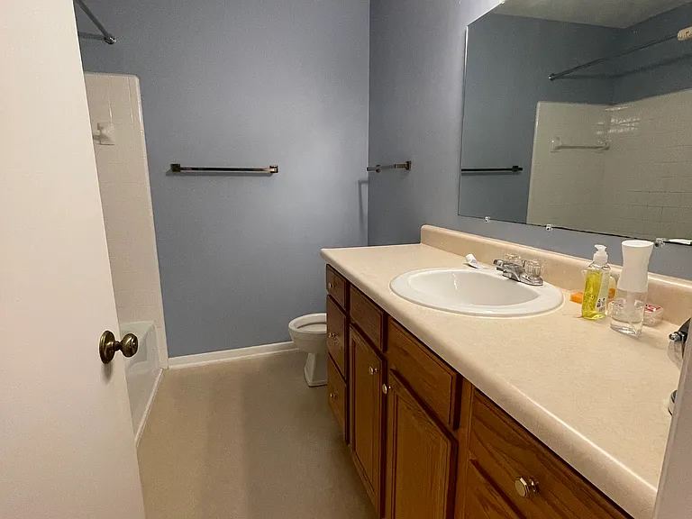 2934 Mount Hope Rd #310 — Photo 8