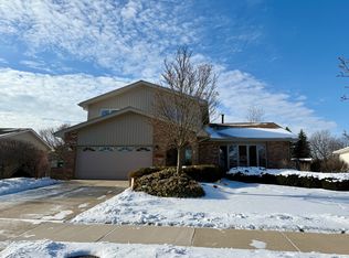 17362 Brook Hill Dr, Orland Park, IL 60467