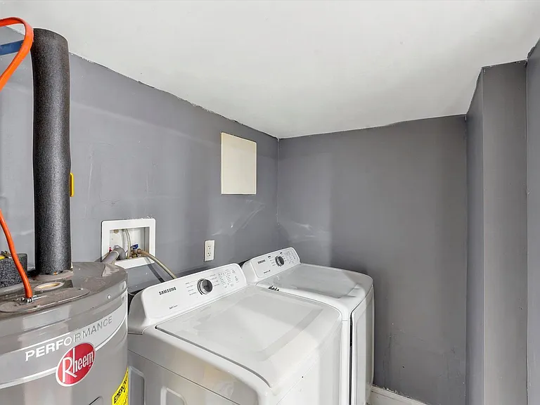 2504 Manton St — Photo 29