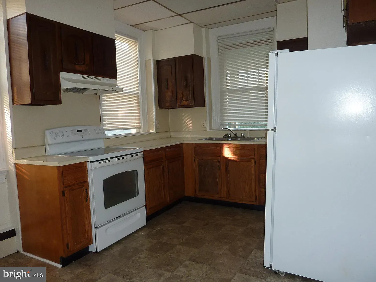 3 bed, 1.5 bath, 1664 sqft, $1,475 — Photo 2