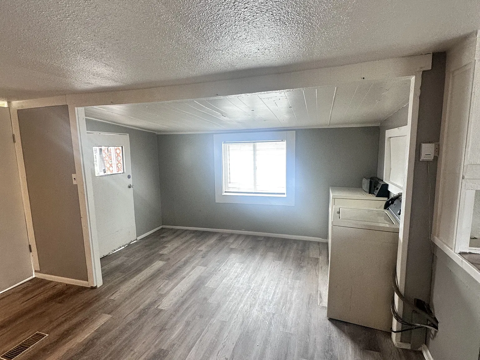 2303 S Greeley Hwy — Photo 3