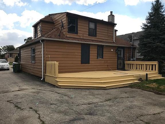 2nd image of 9436 S McVicker Ave