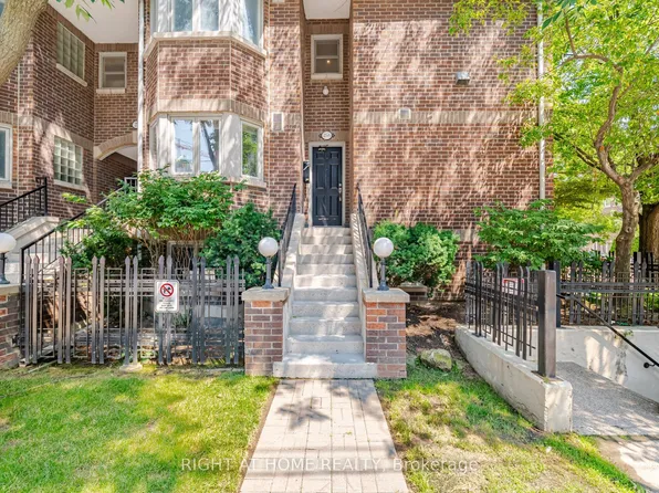 25A Shaw St, Toronto, ON M6J 3T5