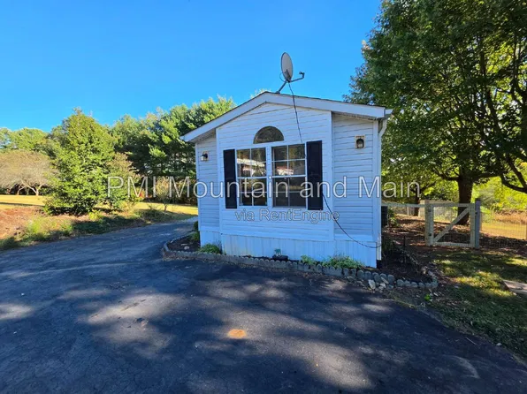 11 Delta Loop, Asheville, NC 28806